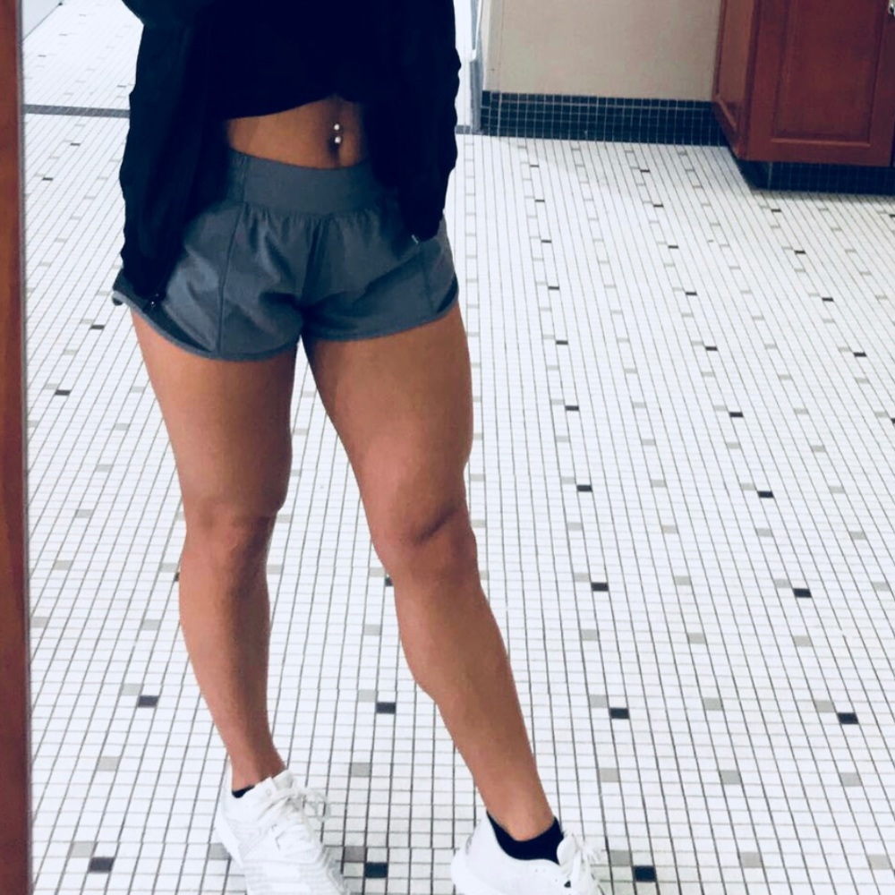 Lululemon shorts 2